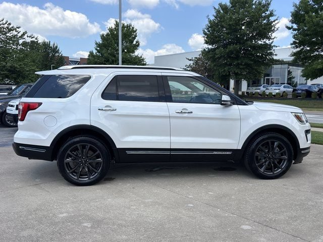 Used 2018 Ford Explorer Limited AWD/4WD image 2