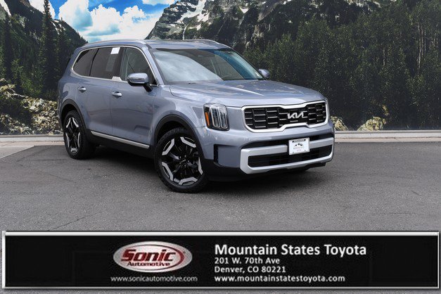 Used 2023 Kia Telluride S w/ S Sunroof Package