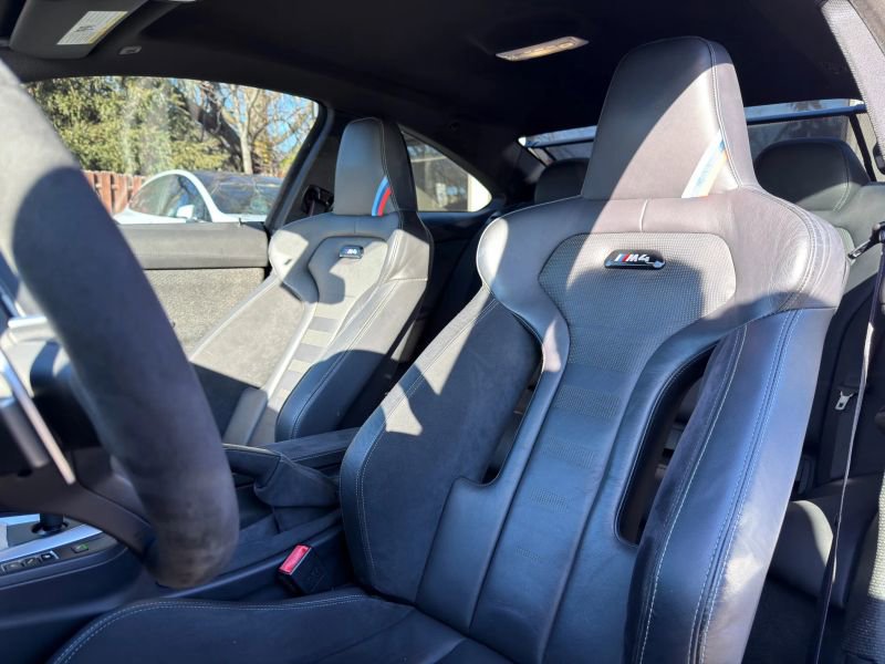 Used 2020 BMW M4 CS w/ Executive Package image 11
