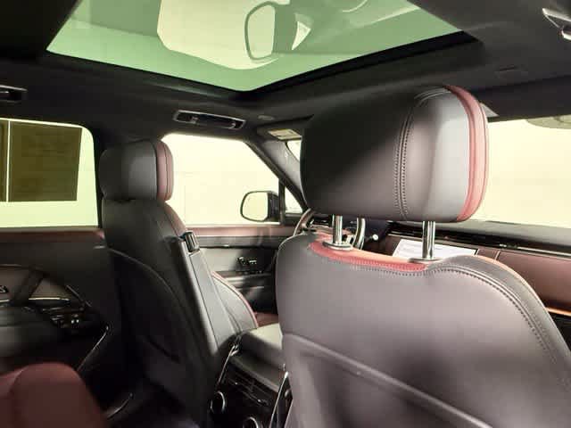 Used 2025 Land Rover Range Rover Sport Dynamic SE AWD/4WD image 27