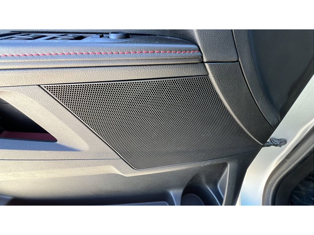 Certified 2011 Chevrolet Equinox LT w/ Driver Convenience Package image 26