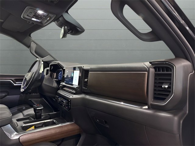 Used 2024 Chevrolet Silverado 1500 High Country w/ Technology Package image 35