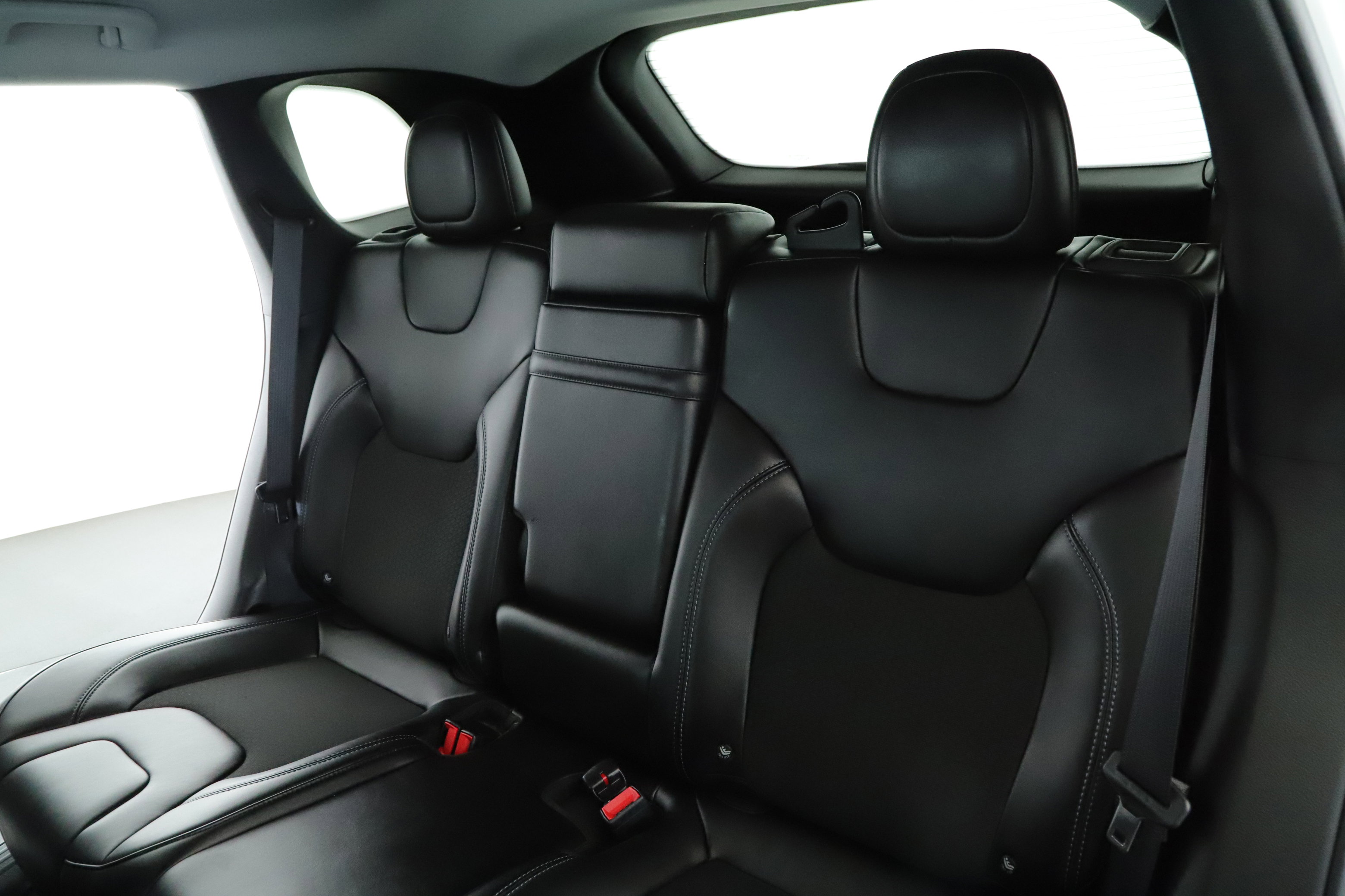 Used 2019 Jeep Cherokee Latitude Plus image 5