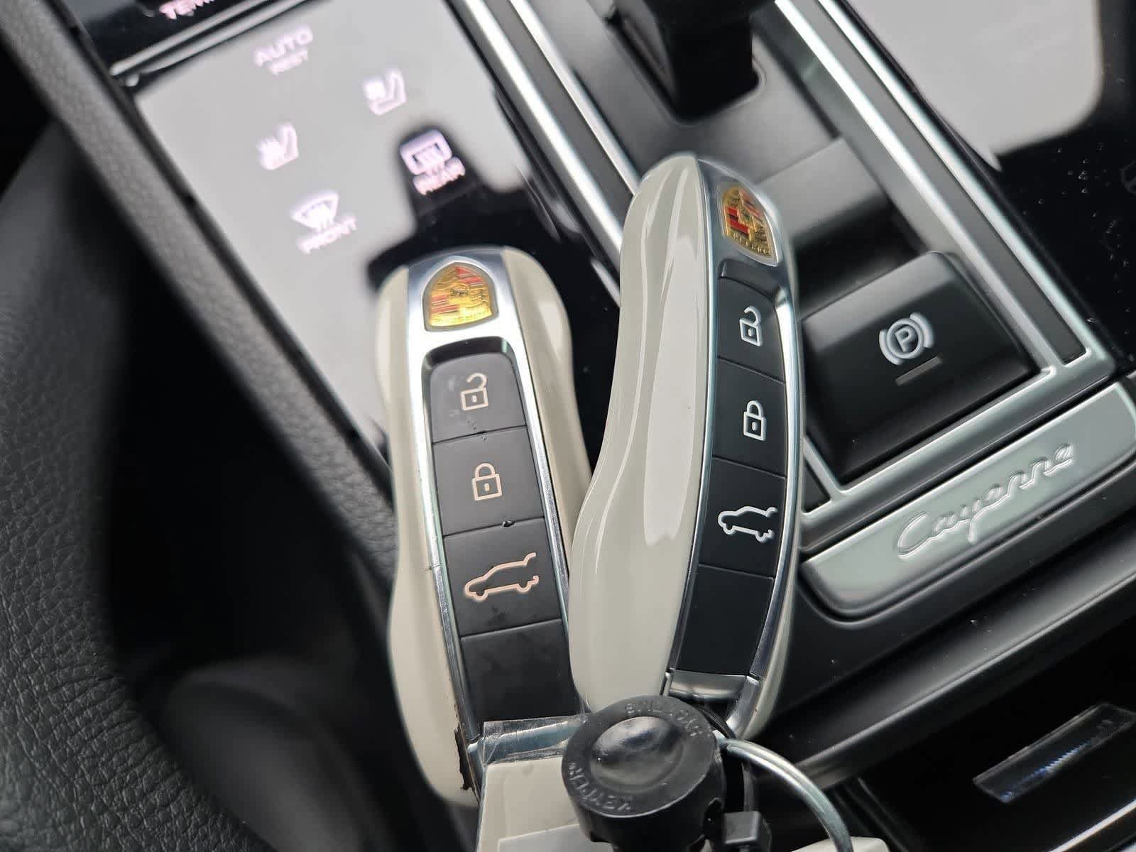 Used 2022 Porsche Cayenne S AWD/4WD image 35
