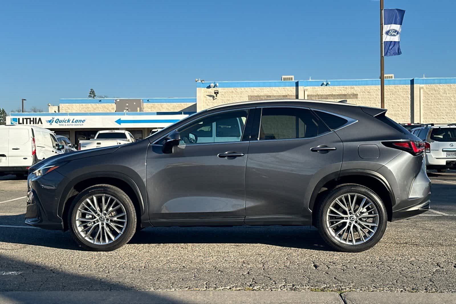 Used 2025 Lexus NX 300h 350h Luxury image 5