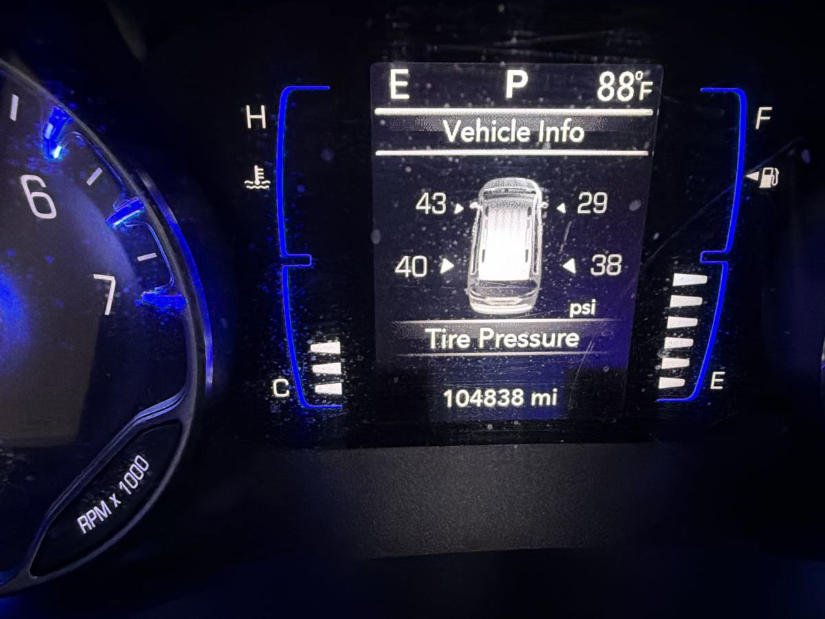 Used 2020 Chrysler Voyager Lxi FWD image 9