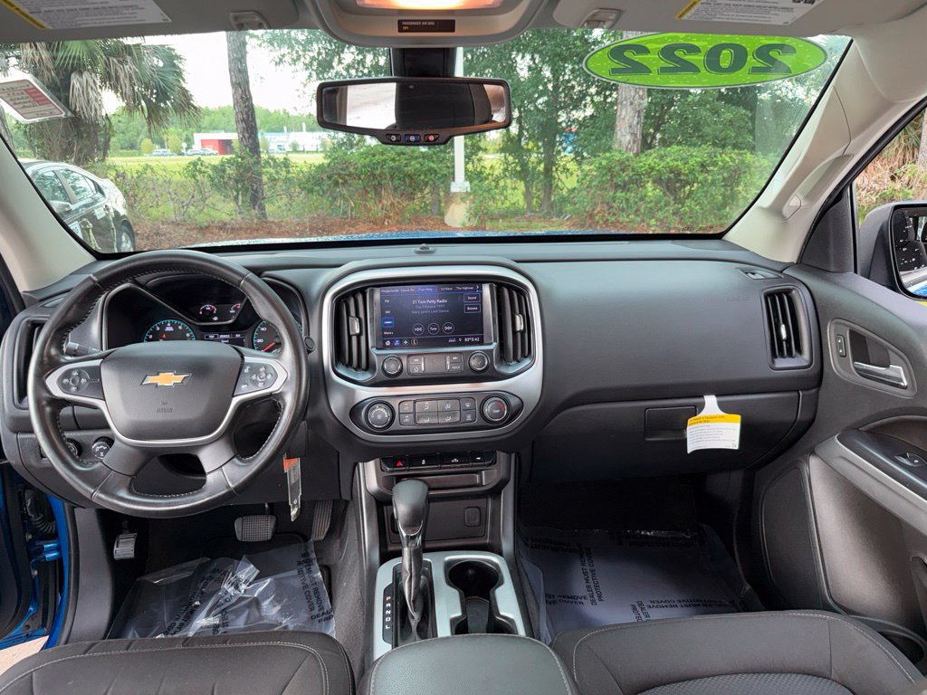 Used 2022 Chevrolet Colorado LT w/ LT Convenience Package AWD/4WD image 17
