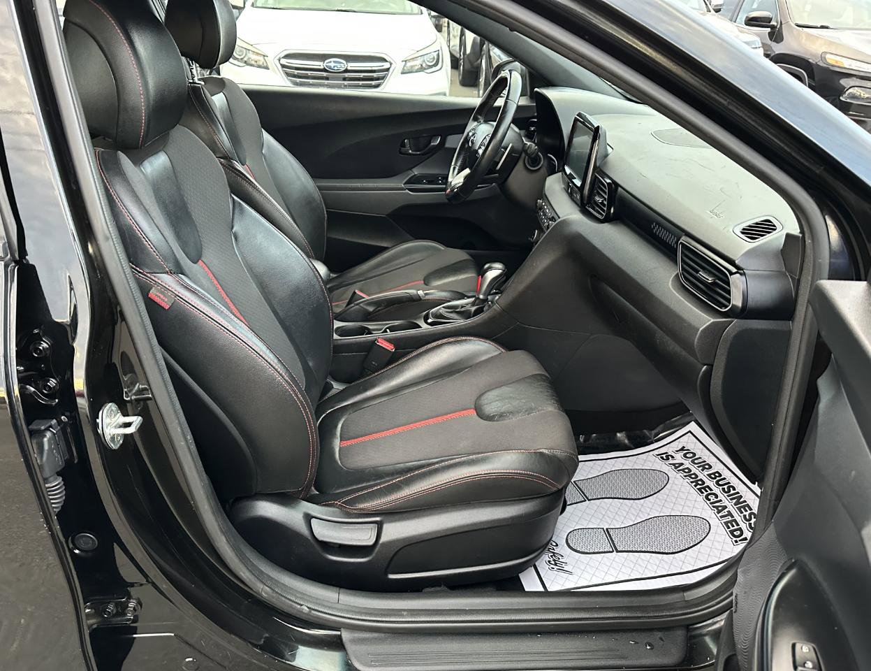 Used 2020 Hyundai Veloster Turbo image 12