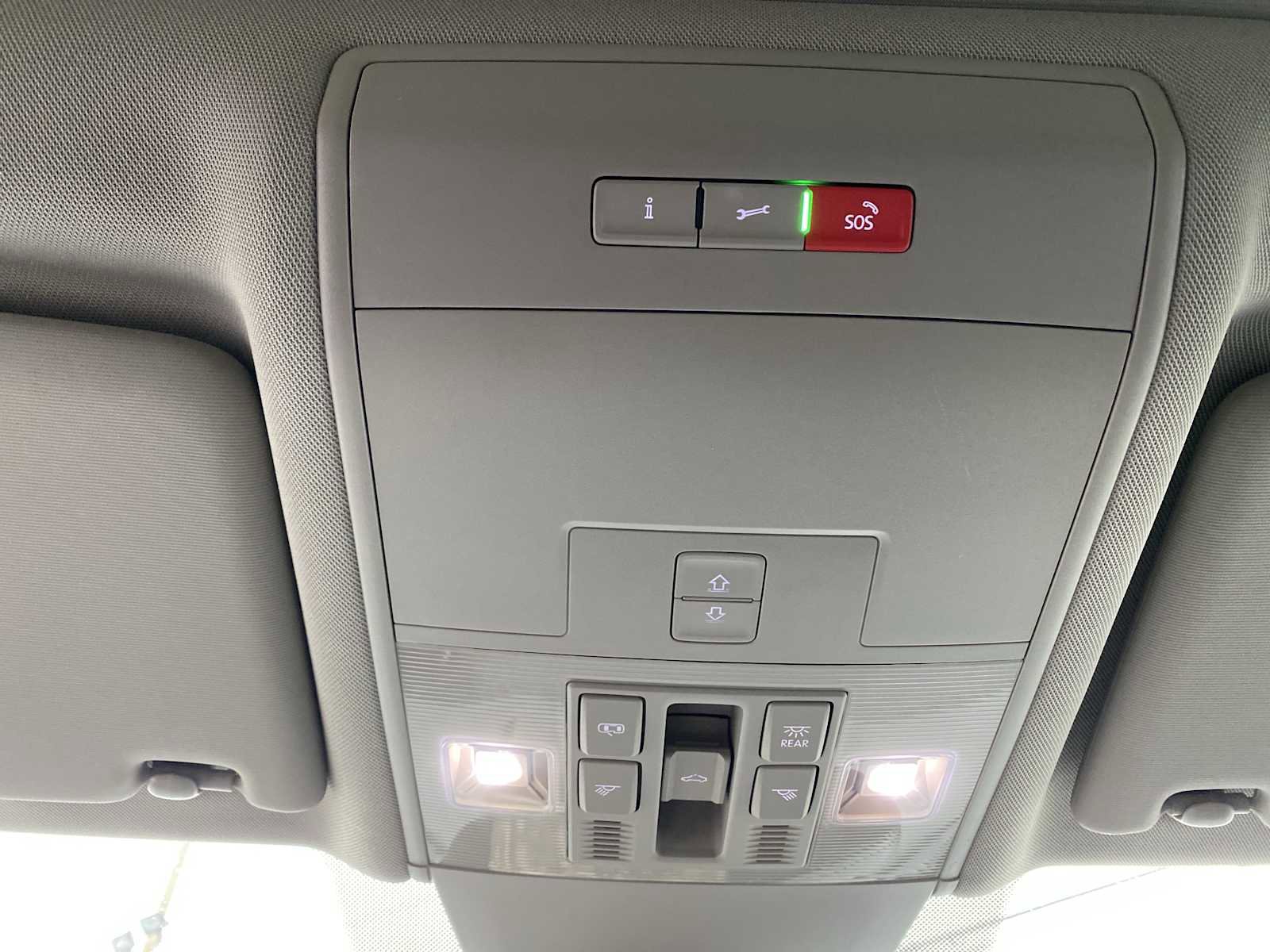 Used 2022 Volkswagen Atlas SEL Premium image 24