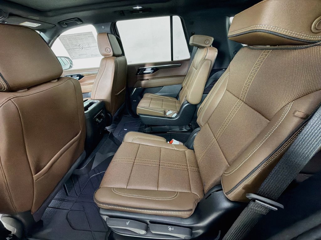 New 2026 Chevrolet Tahoe High Country AWD/4WD image 19