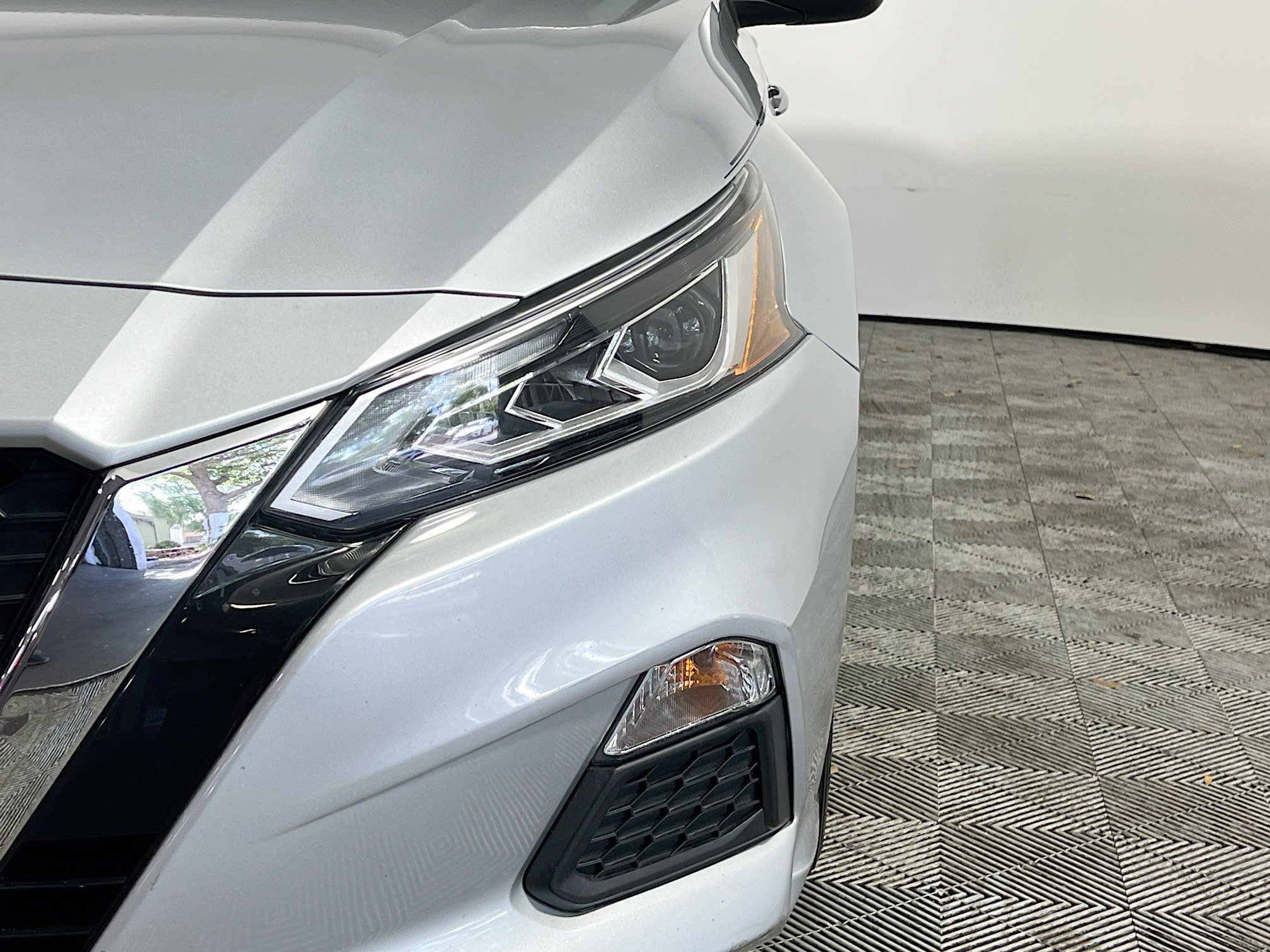 Used 2022 Nissan Altima 2.5 SV AWD/4WD image 12