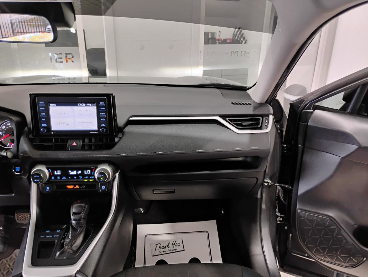 Used 2021 Toyota RAV4 XLE FWD image 56