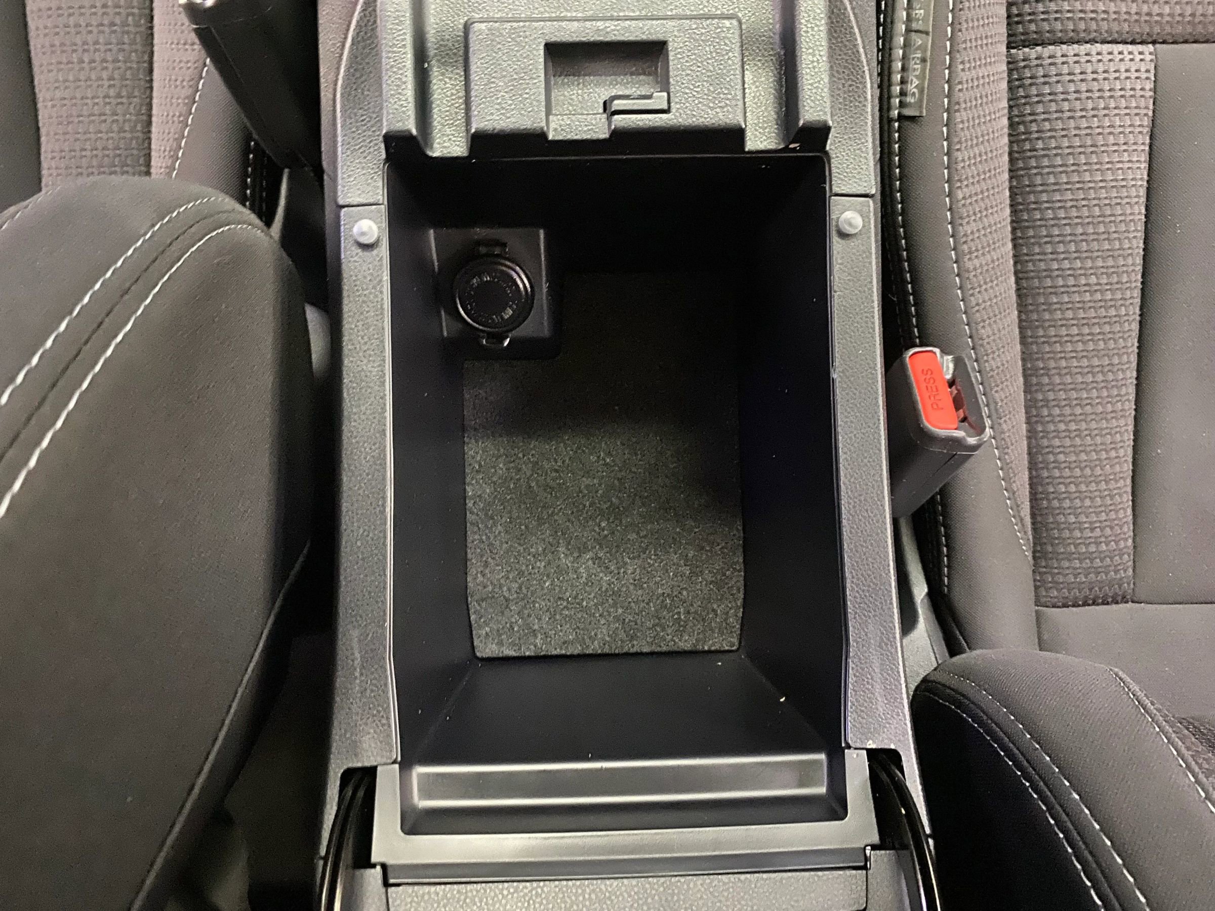 Used 2022 Subaru Outback Premium image 21