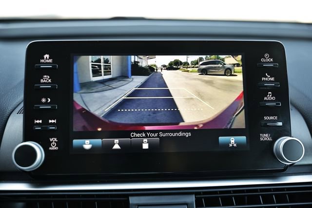 Used 2018 Honda Accord EX image 36