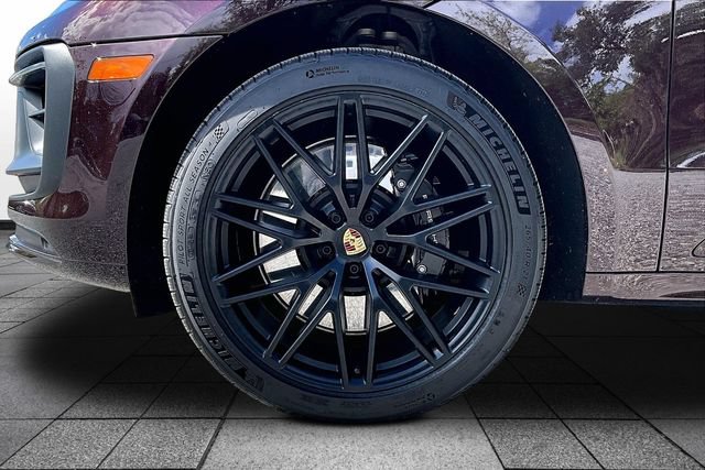 Used 2024 Porsche Macan GTS AWD/4WD image 37