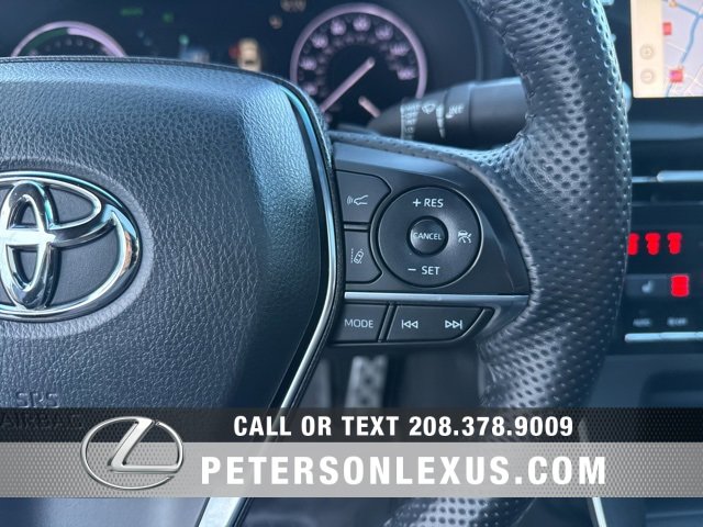 Used 2022 Toyota Avalon XSE image 25