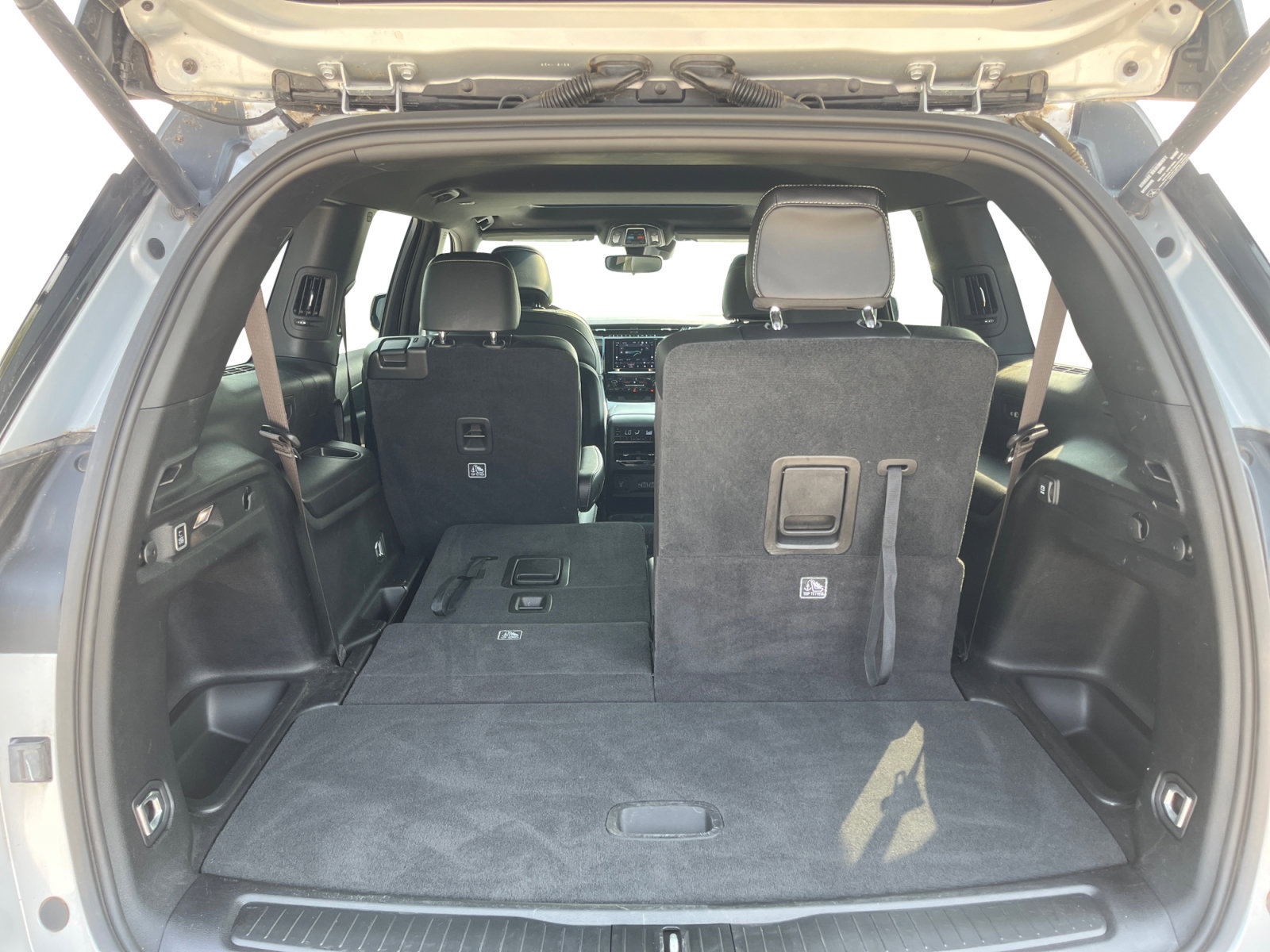 Used 2023 Jeep Grand Cherokee L Laredo AWD/4WD image 29