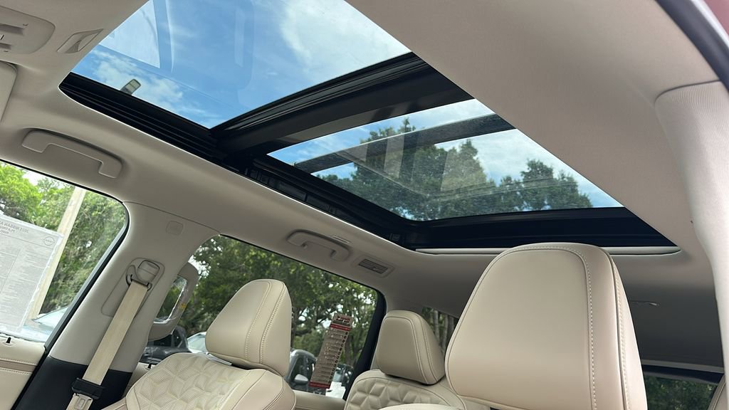 New 2025 Nissan Armada Platinum image 16