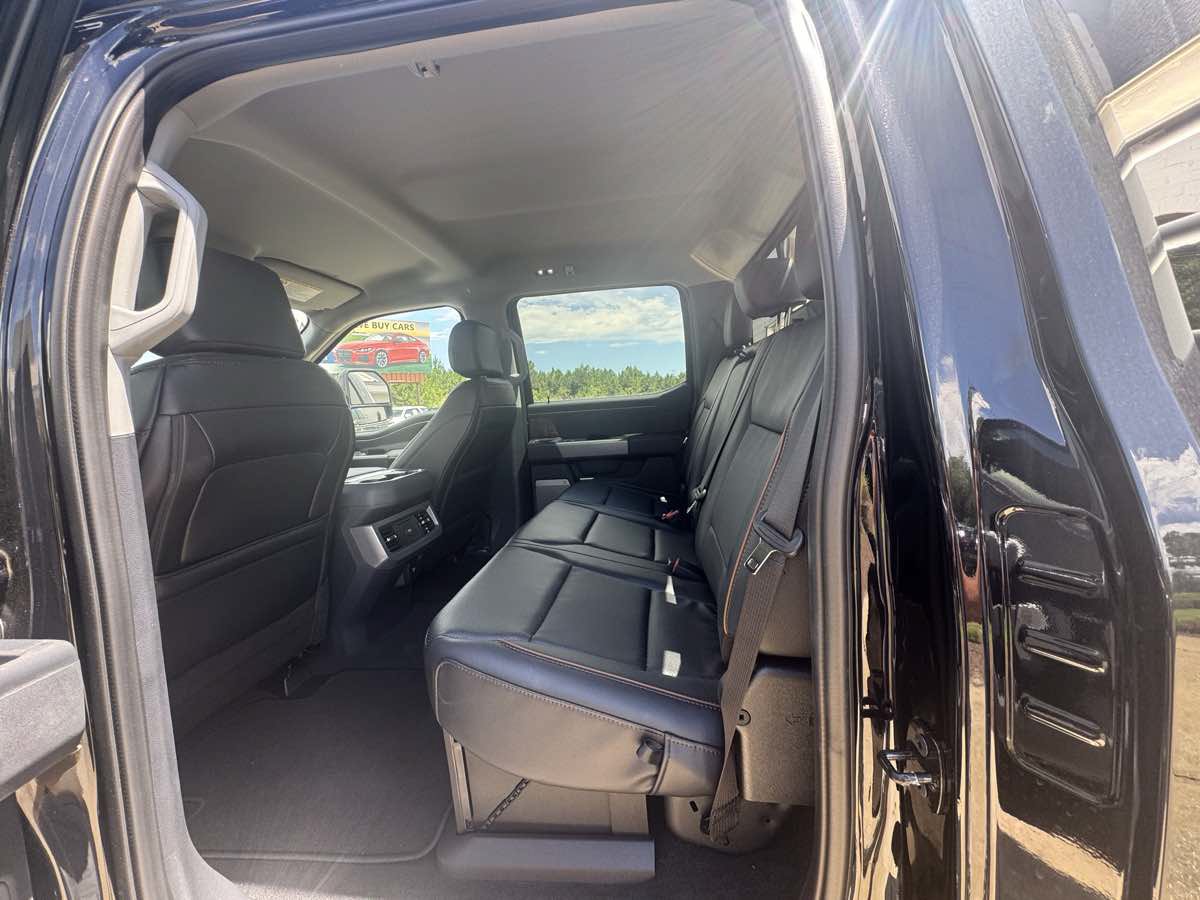 Used 2026 Ford F450 Lariat AWD/4WD image 9