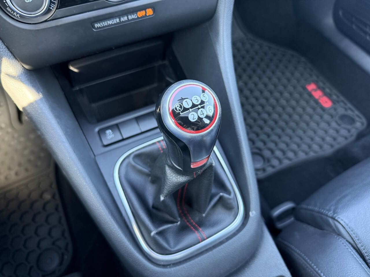 Used 2014 Volkswagen GTI Driver's Edition image 22