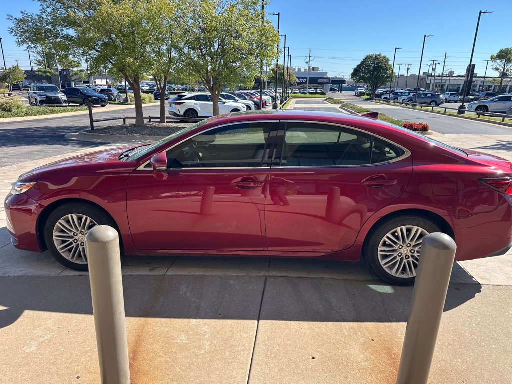 Used 2017 Lexus ES 350 w/ Premium Package FWD image 8