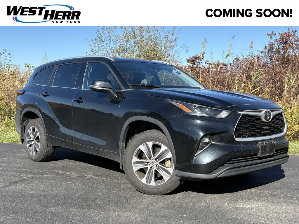 Used 2022 Toyota Highlander XLE