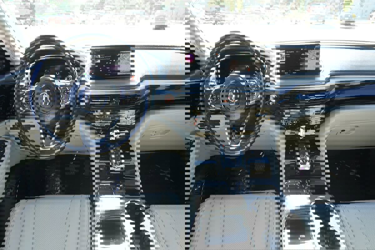 Used 2022 Acura MDX FWD w/ Technology Package image 23