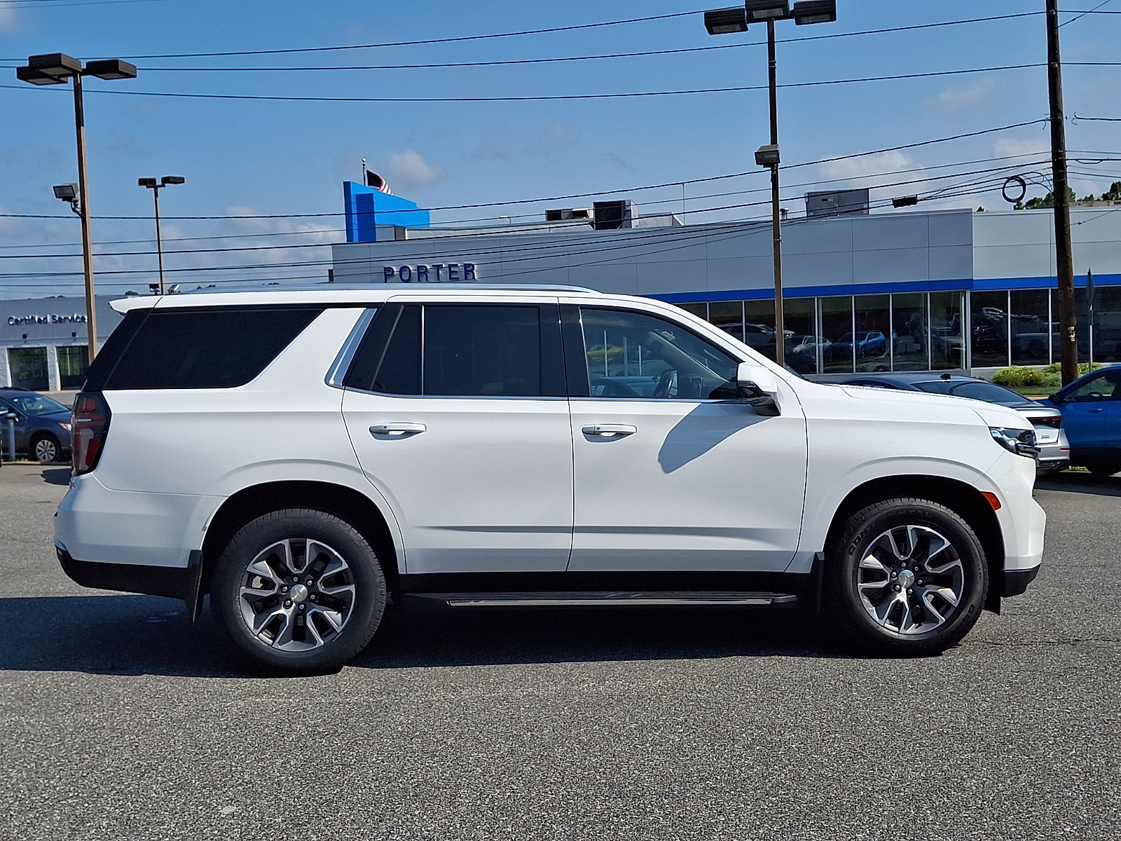 Used 2021 Chevrolet Tahoe LT w/ LT Signature Package AWD/4WD image 7