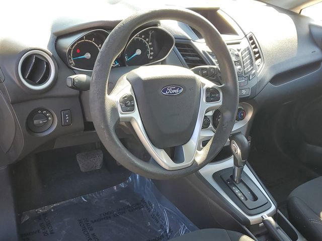 Used 2017 Ford Fiesta SE image 17