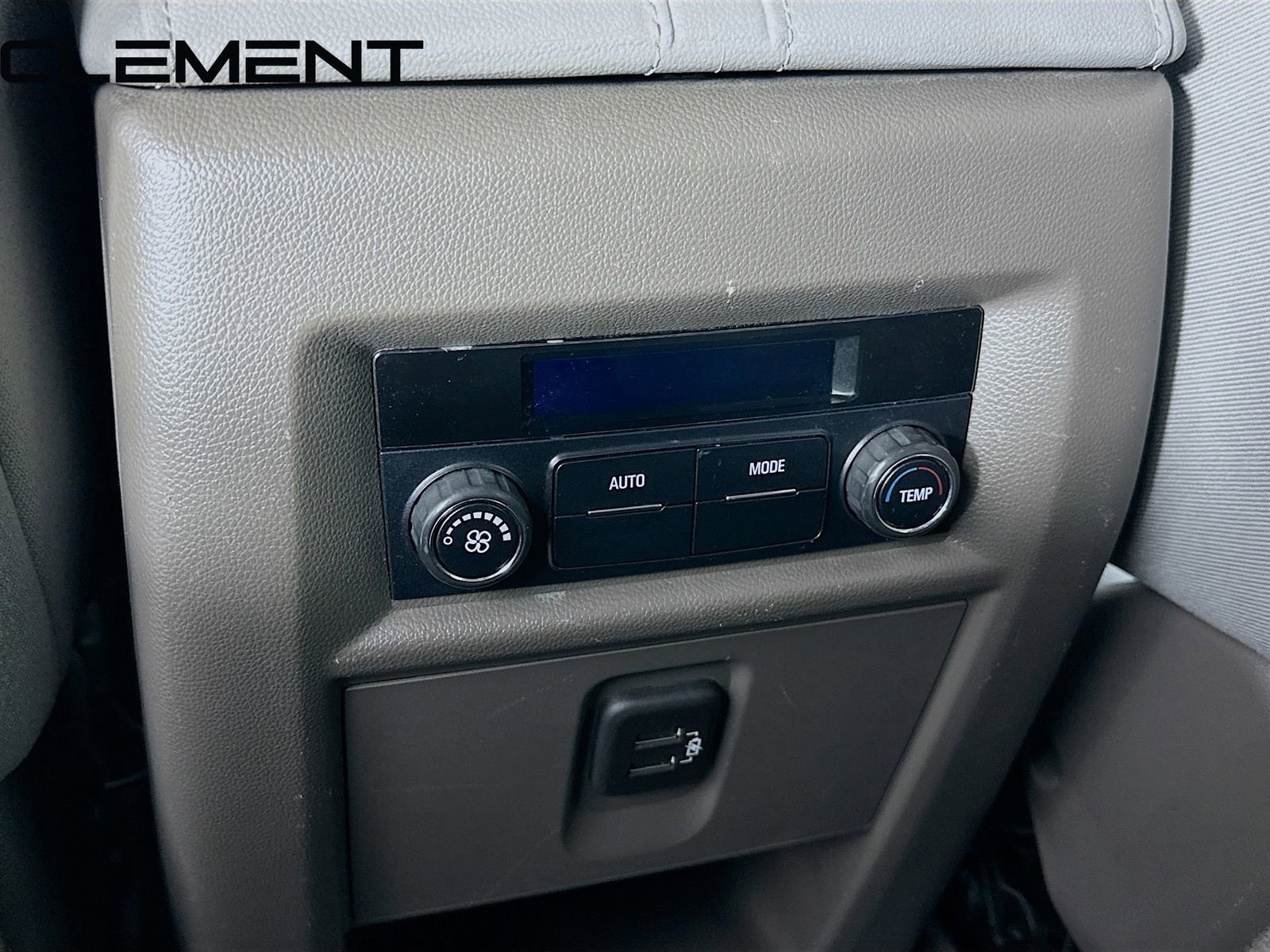 Used 2020 Chevrolet Traverse LT image 33