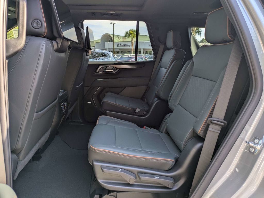 New 2026 GMC Yukon AT4 w/ AT4 Premium Plus Package AWD/4WD image 15