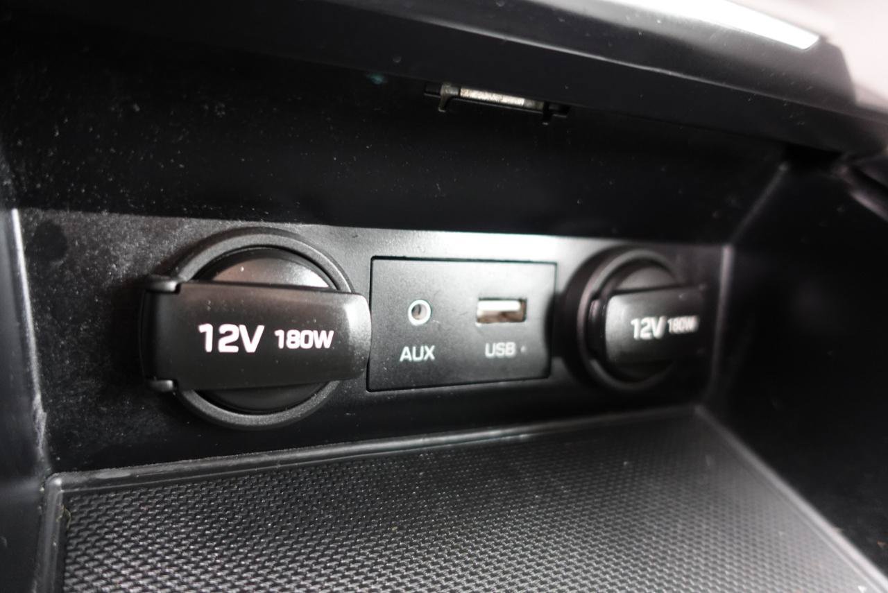 Used 2017 Hyundai Elantra SE FWD image 11