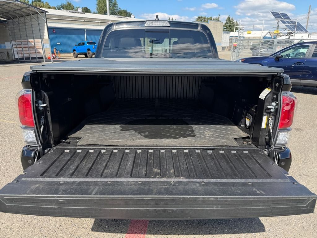 Used 2021 Toyota Tacoma Limited AWD/4WD image 22