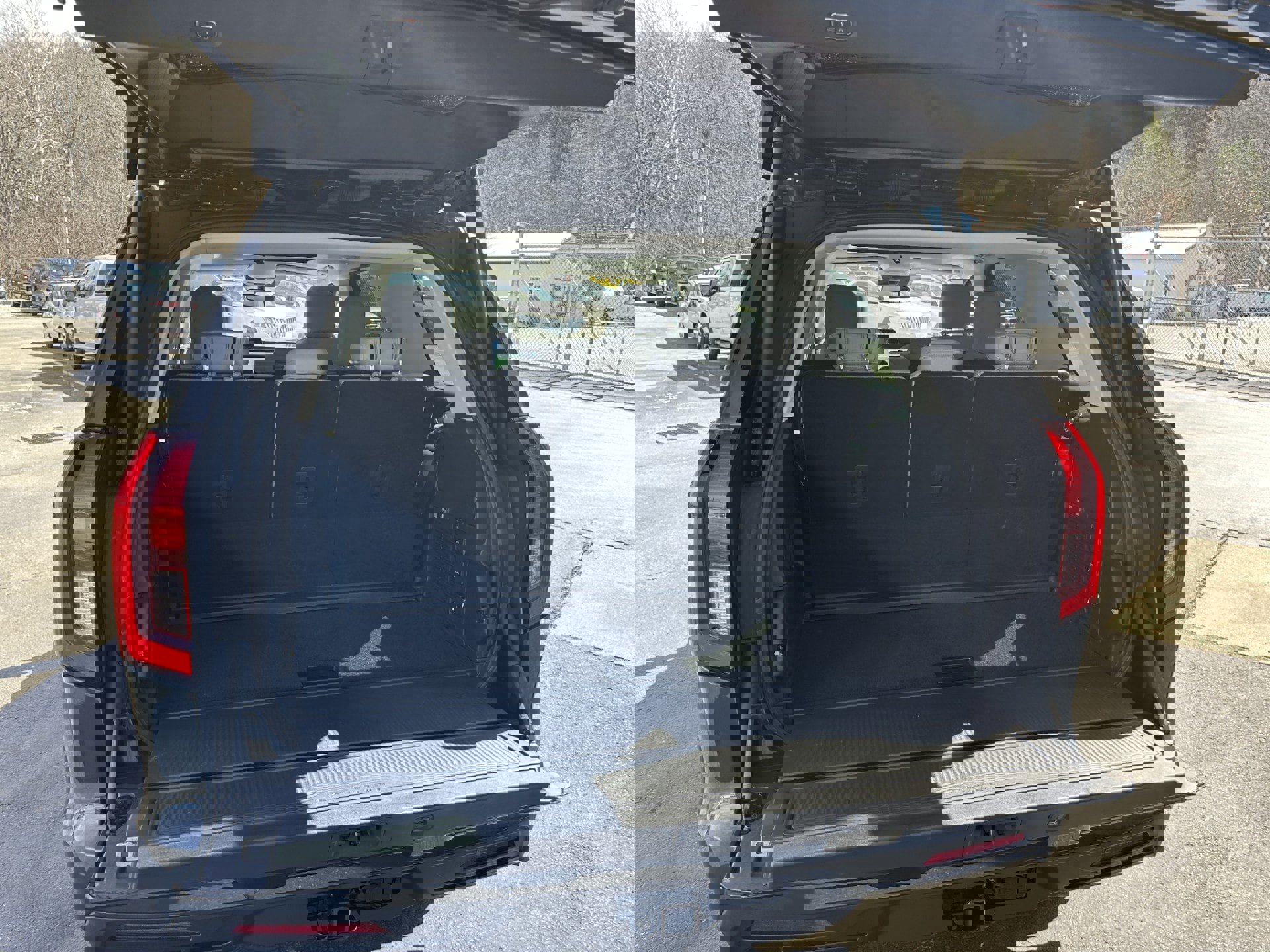 Used 2025 Ford Expedition Active RWD image 7