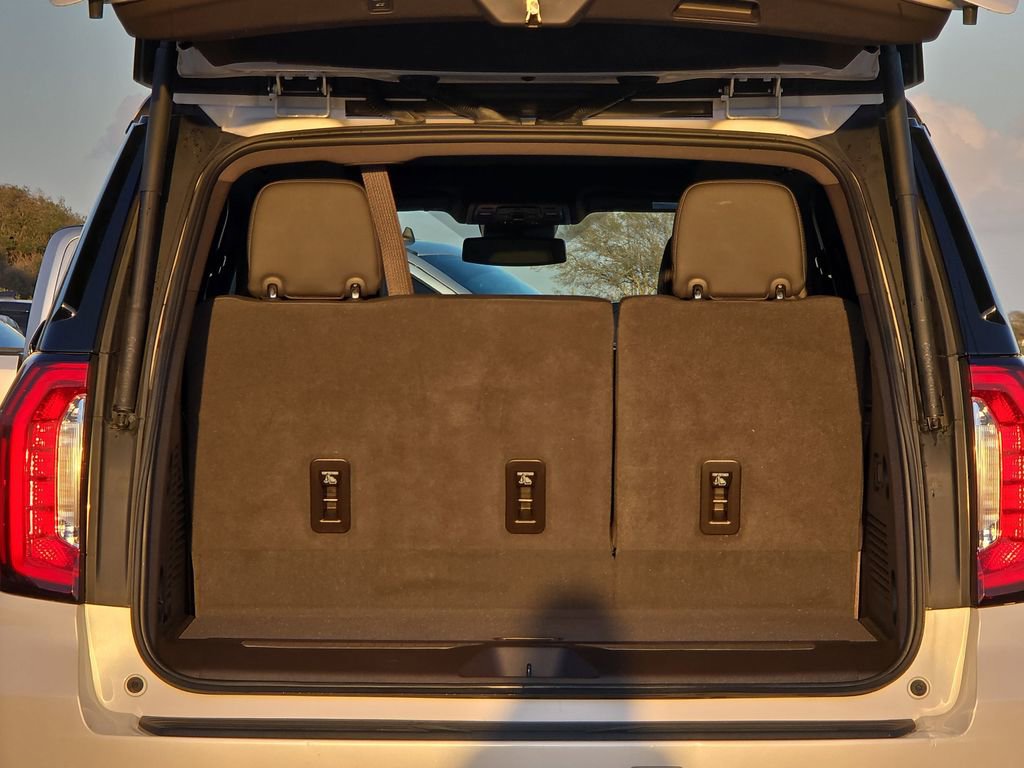 Used 2024 GMC Yukon Denali image 13