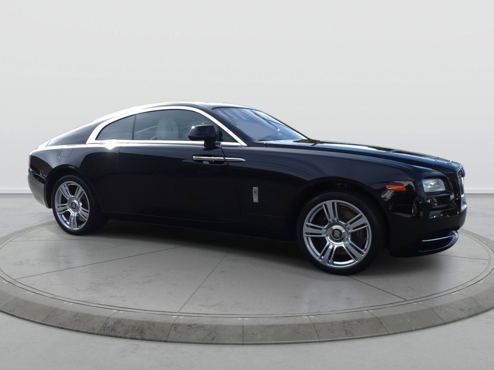 Used 2015 Rolls-Royce Wraith RWD image 7