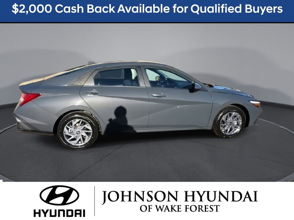 New 2026 Hyundai Elantra Blue image 10