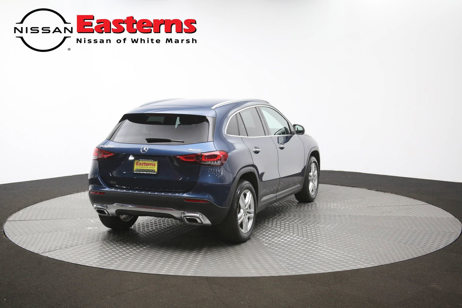 Used 2023 Mercedes-Benz GLA 250 4MATIC w/ Premium Package image 39