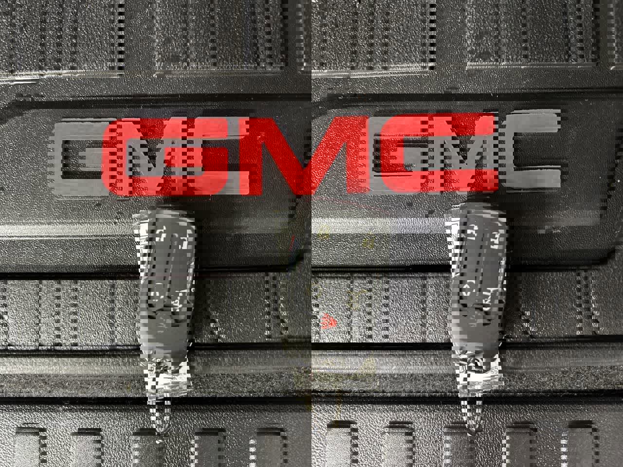 Used 2022 GMC Terrain SLE w/ Driver Convenience Package image 31