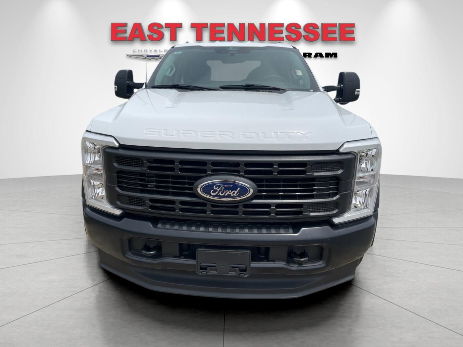 Used 2024 Ford F550 4x4 Crew Cab Super Duty image 9