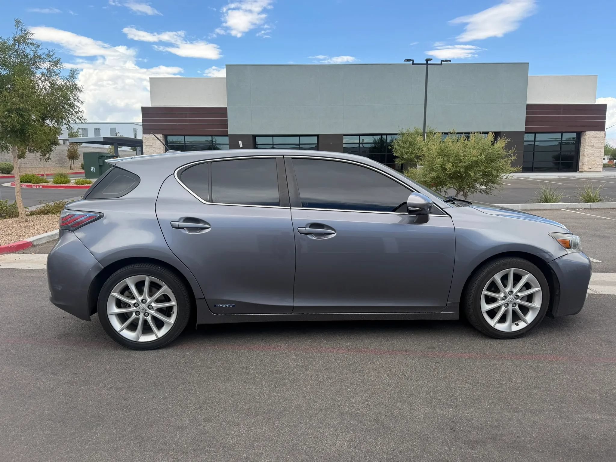 Used 2012 Lexus CT 200h Premium w/ Premium Audio Pkg FWD image 5