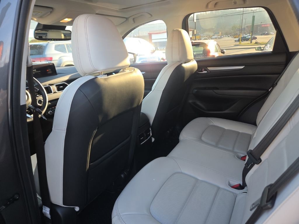 Used 2022 MAZDA CX-5 AWD 2.5 S w/ Preferred Package image 18