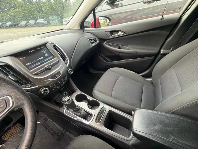 Used 2017 Chevrolet Cruze LT w/ Convenience Package FWD image 23