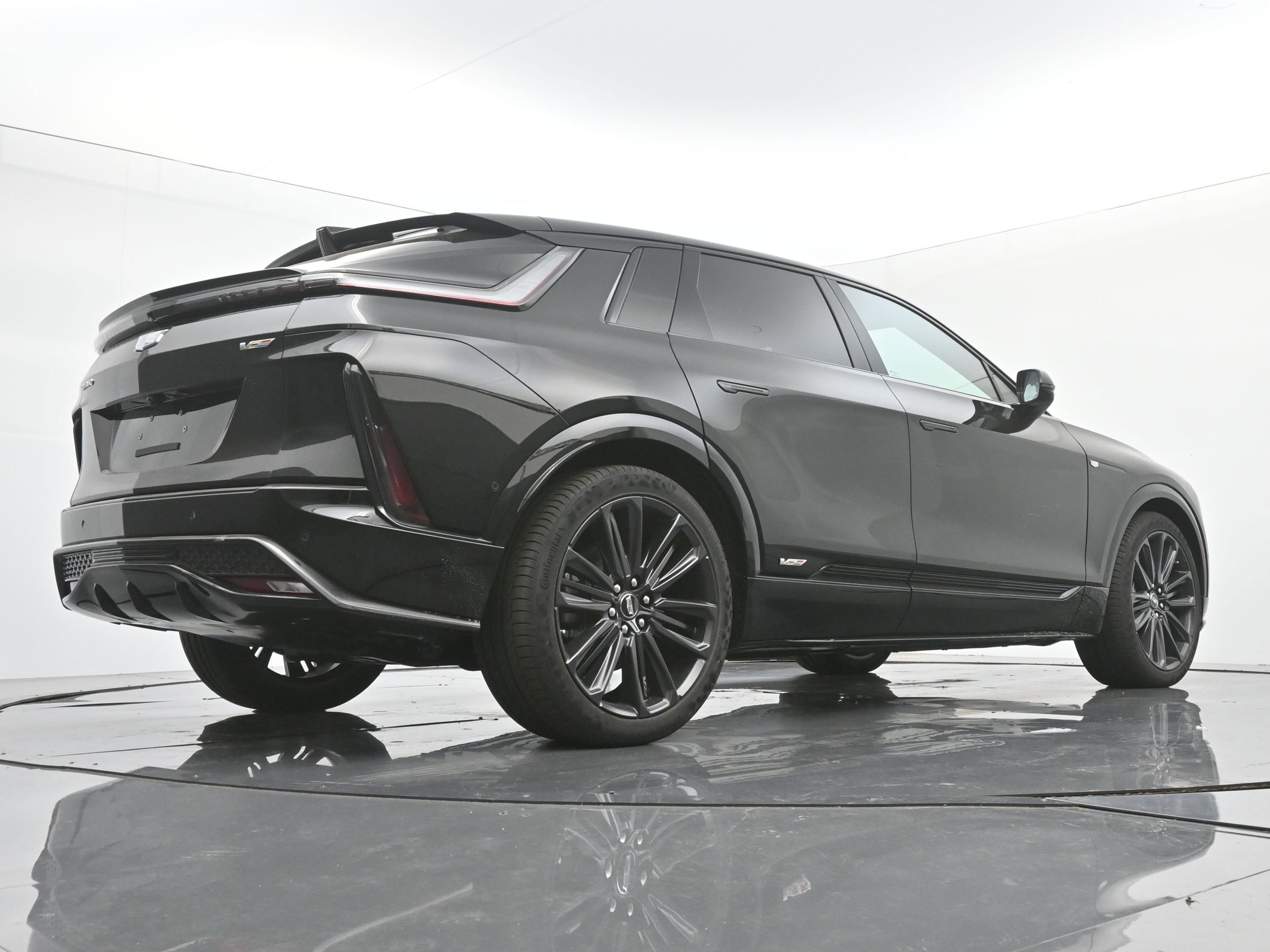 New 2026 Cadillac Lyriq V image 19