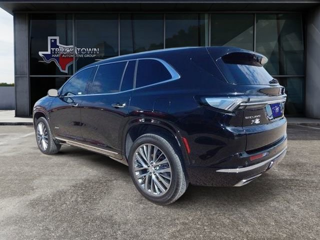 Used 2025 Buick Enclave Avenir w/ Super Cruise Package image 6
