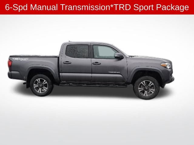 Used 2019 Toyota Tacoma TRD Sport image 4
