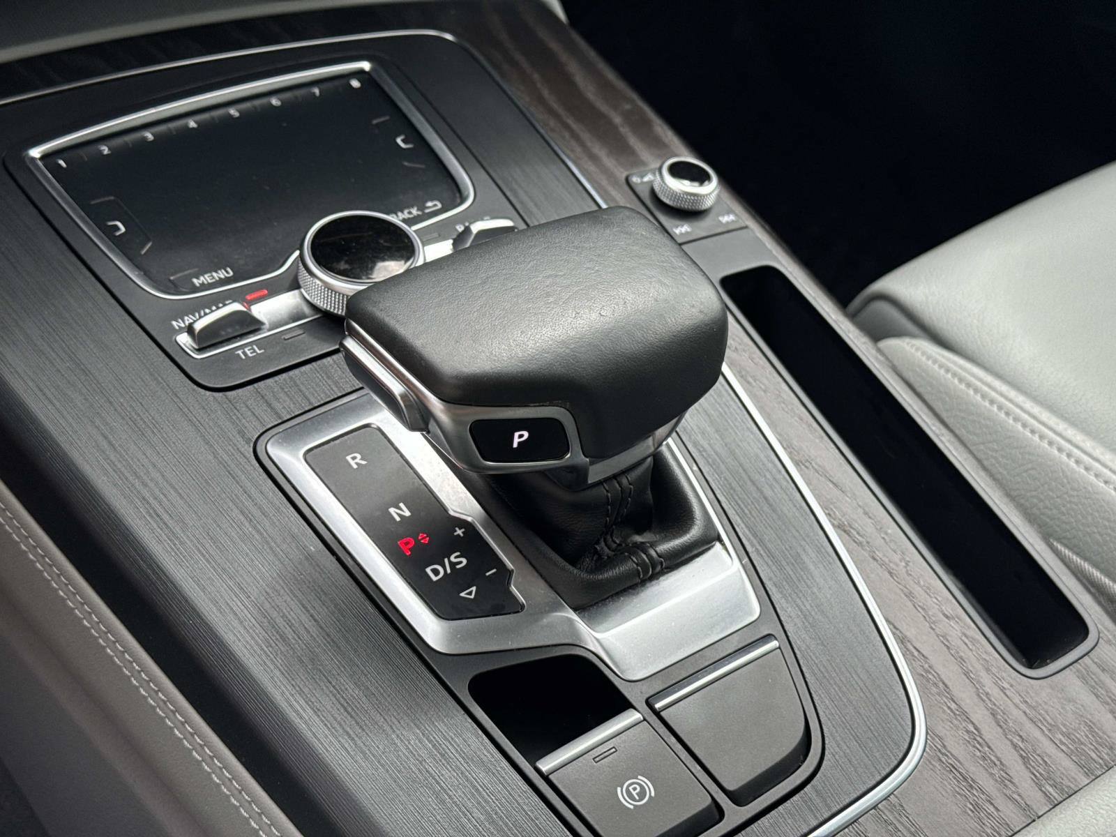 Used 2020 Audi Q5 Prestige w/ Prestige Package AWD/4WD image 34