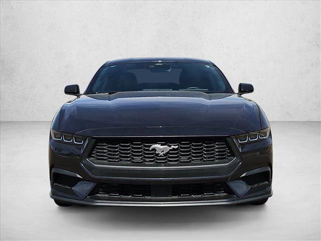 Used 2024 Ford Mustang Coupe RWD image 2