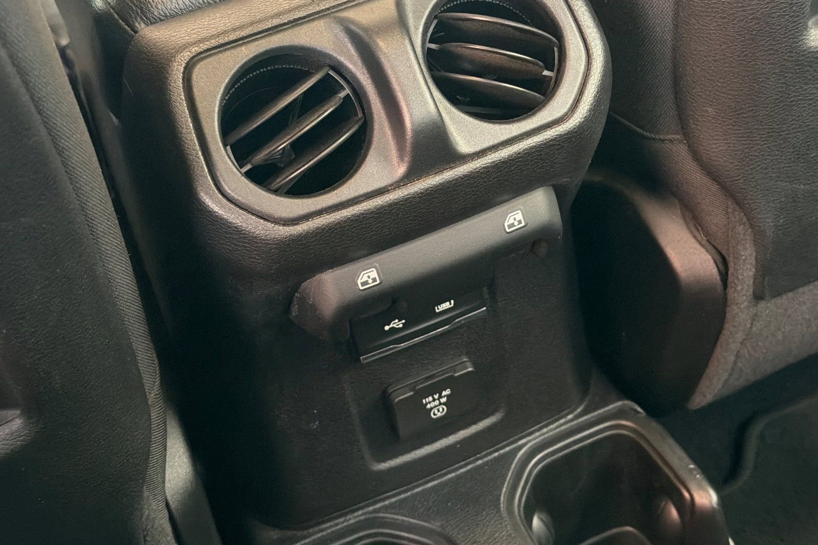 Used 2020 Jeep Gladiator Rubicon image 17