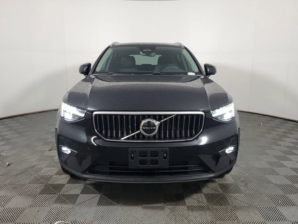 Certified 2023 Volvo XC40 B5 Plus w/ Protection Package Premier image 2